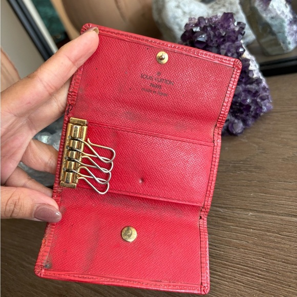Louis Vuitton Epi Key Holder - Picture 8 of 8
